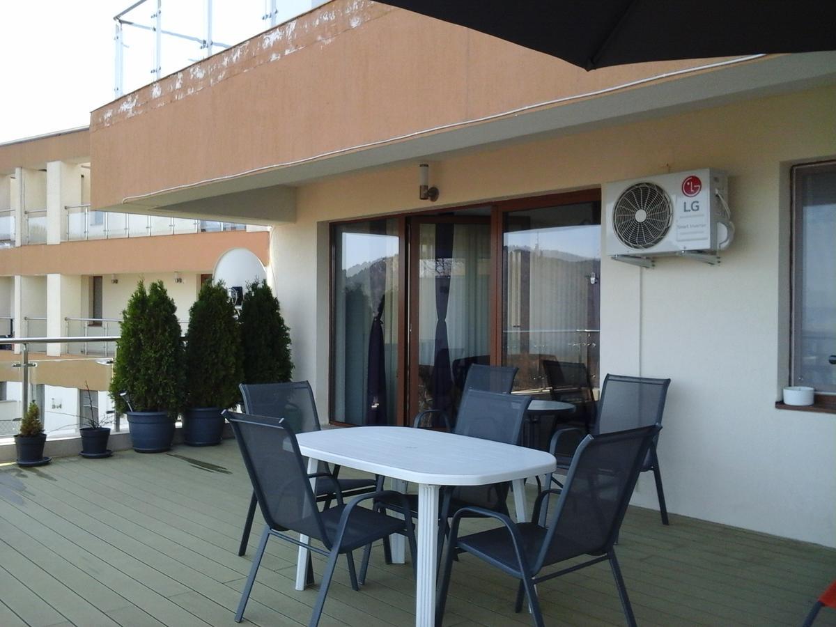 Belvedere Apartment Atyás Kültér fotó